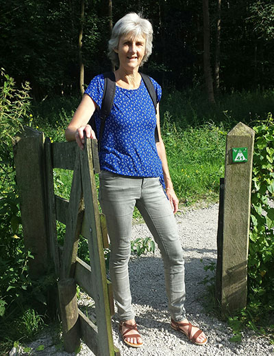 Sylvia Kooijman runt Uniek Yoga vanuit haar eigen studio in Almere Sylvia Kooijman runt Uniek Yoga vanuit haar eigen studio in Almere