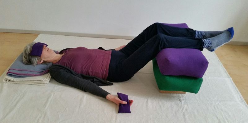 Restorative yoga: de naam restorative zegt het al, je herboren voelen!